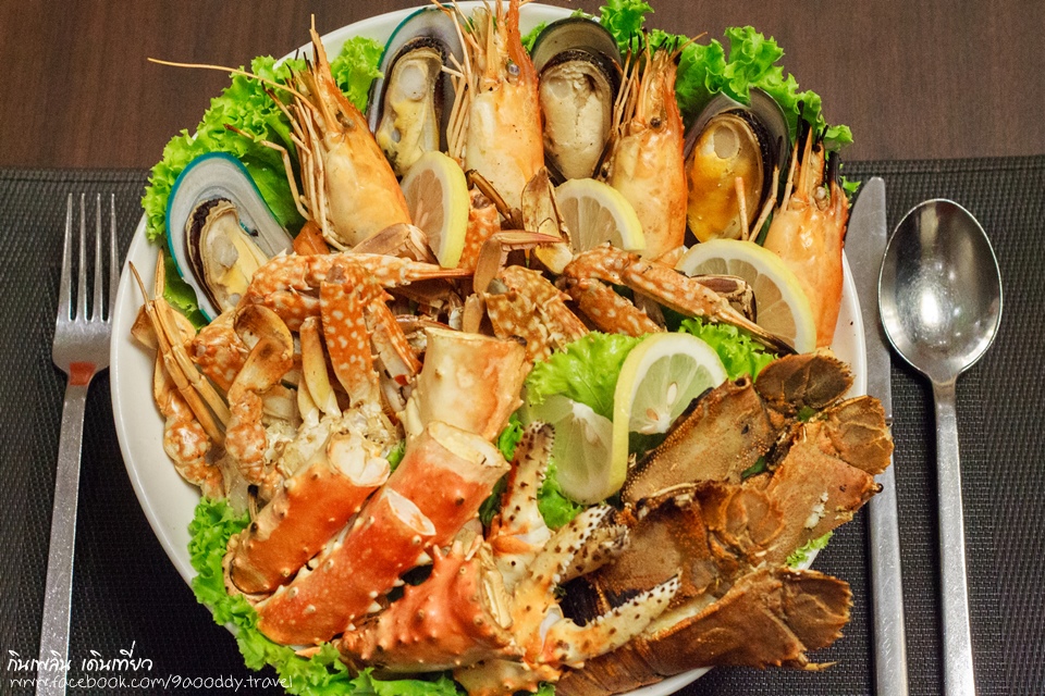 จัดหนัก จัดเต็ม กับ บุฟเฟ่ต์ “Seafood Republic” ที่ Novotel Bangkok Ploenchit Sukhumvit